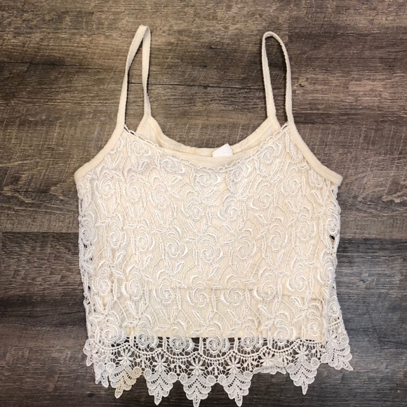 Lace crop top - Picture 1 of 3